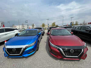 Nissan Sentra (Sedán) | 2020-2024 | Deflector de capó con logo | #NISE20DEL