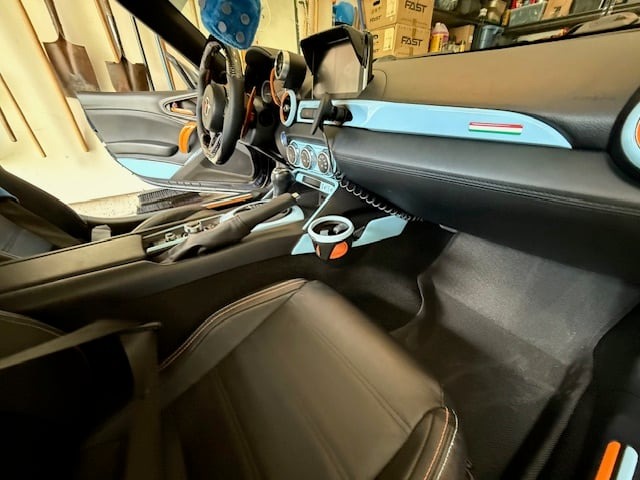 Fiat 124 Spider (Convertible) | 2017-2019 | Dash kit (Full) | #FI1217INF