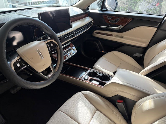 Lincoln Corsair (SUV) | 2023-2025 | Dash kit (Full) | #LICR23INF