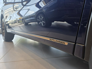 Mitsubishi Outlander (SUV) | 2022-2026 | Rocker (2Tone) | #MIOU22RKI