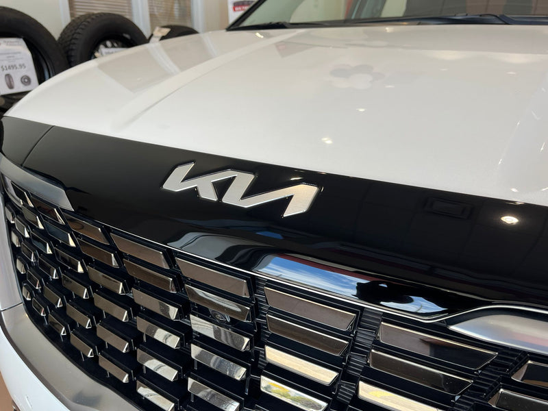 Carnaval de Kia (Minivan) | 2022-2024 | Deflector de capó con logo | #KICA22DEX