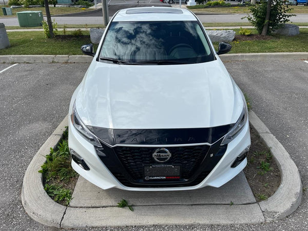 Nissan Altima (Sedán) | 2019-2022 | Deflector de capó con logo | #NIAL19DEL